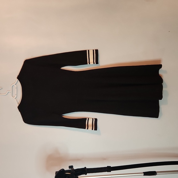 Vince Camuto fir and flare knit dress - Picture 4 of 8